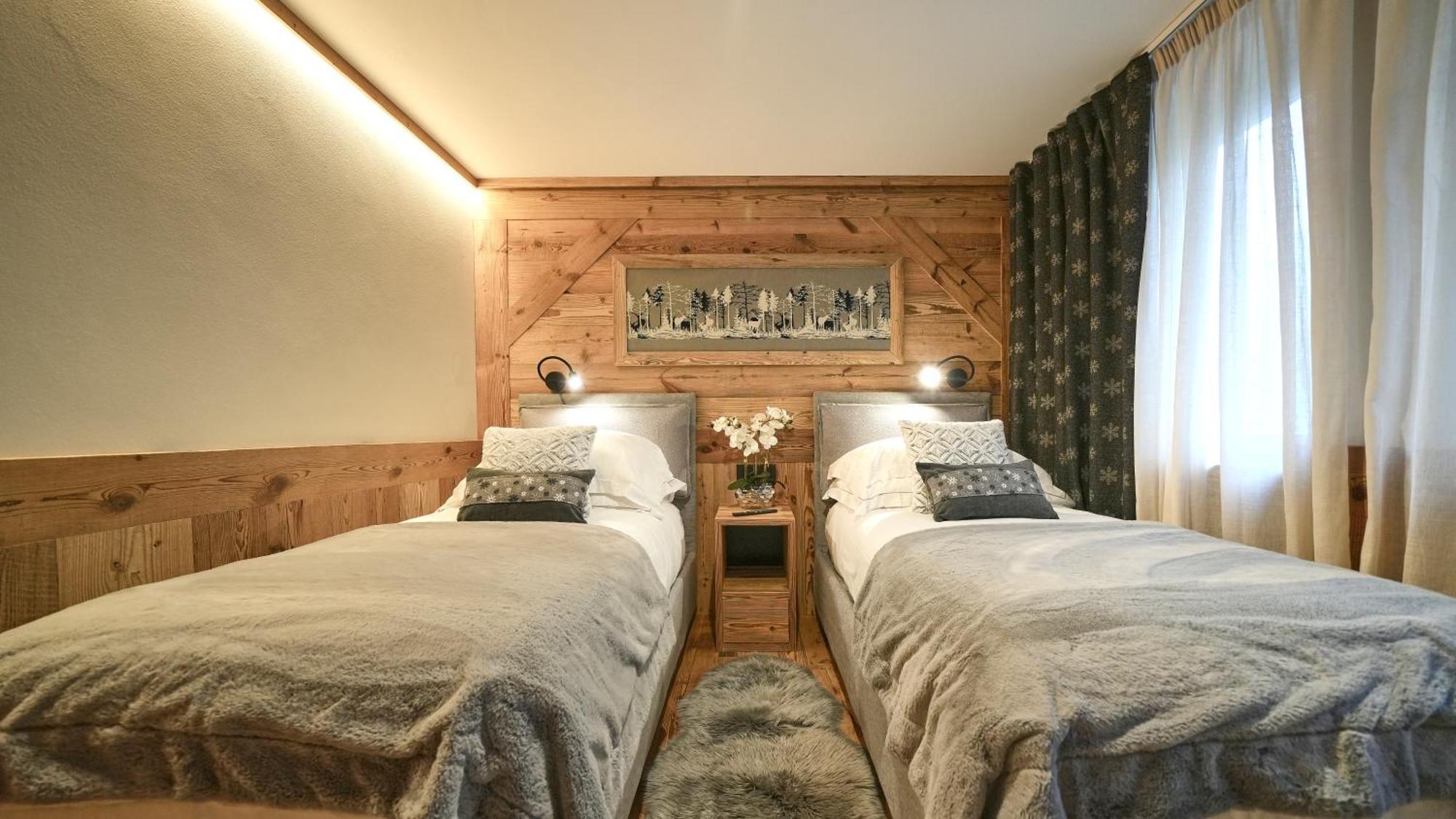 Alpine Suite - Cervinia ブレウイル・チェルヴィナイア エクステリア 写真