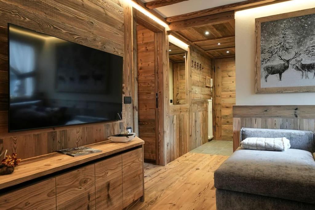 Alpine Suite - Cervinia ブレウイル・チェルヴィナイア エクステリア 写真
