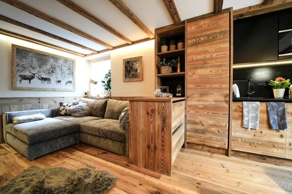 Alpine Suite - Cervinia ブレウイル・チェルヴィナイア エクステリア 写真